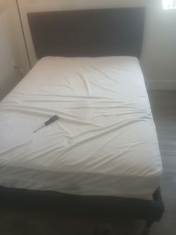 Bed rarely used great condition
