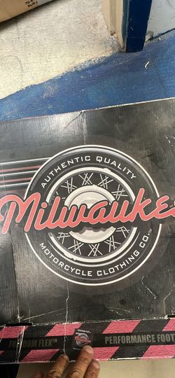 Milwaukee Motorcycle Clothing Co. Box