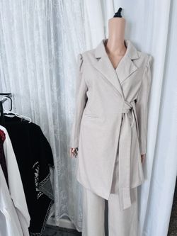 Elegant 2-Piece Women's Suit - Classic Beige (Blazer & Trousers)