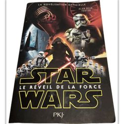 RARE Star Wars VII FRENCH Le Reveil De La Force Soft Cover of The Force Awakens