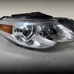 2009 2010 2011 2012 Volkswagen CC Passenger Right Xenon HID Headlight