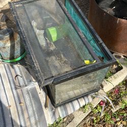 10 Gallon Reptile Tank 