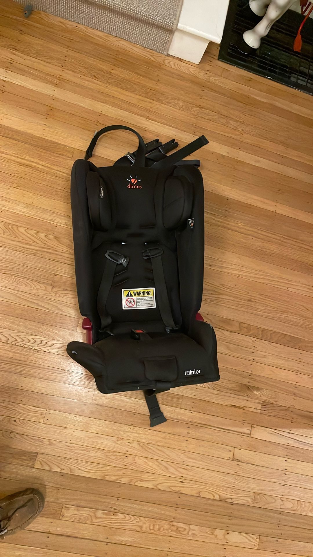 Diono Rainier Car Seat – Excellent Condition