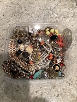 Lot Of Broken Jewelry For Crafting/DIY