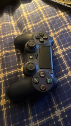 PS4 controller brands new Box