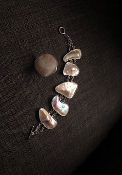 Mother of Pearl bracelet and ring set