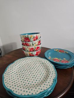 Pioneer Woman Floral Dinnerware Set