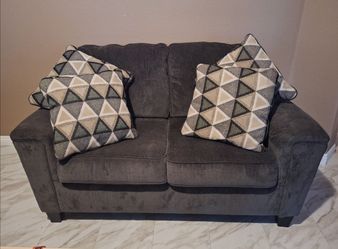 Ashley Abinger Loveseat - Smoke Cray Chenille