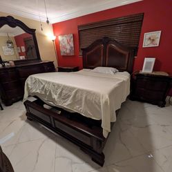 Bedroom Set , All Pieces 2k