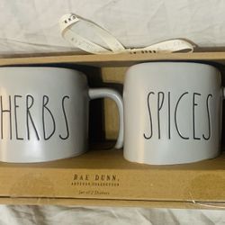 NEW Rae Dunn Gift Set. 