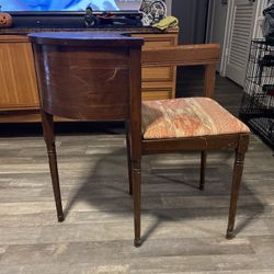 Antique Chair, Desk Antique chair, Dess