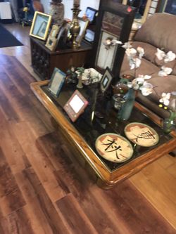 Coffee and end table set