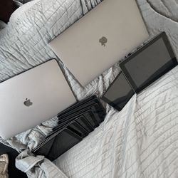 MacBook Pro 2018 And iPad Minis 
