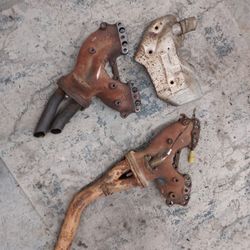 Toyota 22R And RE exhaust manifolds