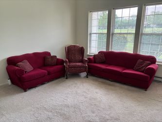 Sofa, Loveseat and Recliner.  Sofa and loveseat have washable slipcovers, recliner original fabric.