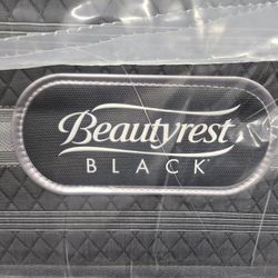 Queen Size Firm Pillowtop Mattress With Free Boxspring Special 