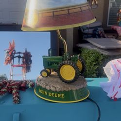 John Deer Tractor Lamp and sound