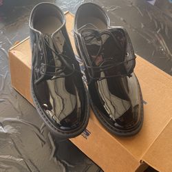 Men uniform footwear