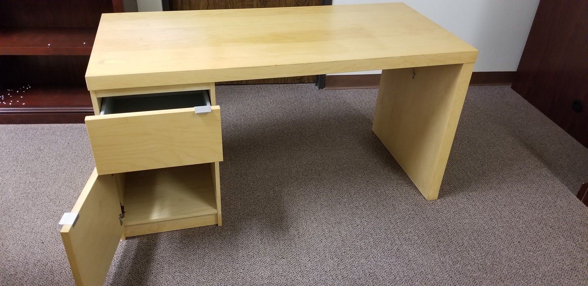 Ikea Malm Computer Desk