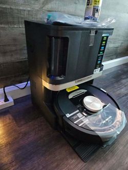 SHARK RV2820ZE Shark Robot Vacuum & Mop Combo, PowerDetect NeverTouch Pro, Self-Emptying,