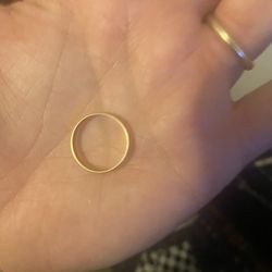 10k  Solid Gold Wedding Band  Size 9