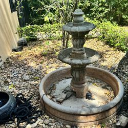 Outdoor Water Fountains 4 1/2’ X 4 1/2’ 
