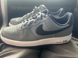 Gray and black forces 10.5