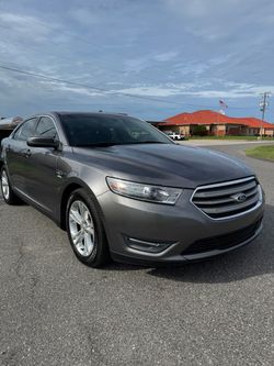 2013 Ford Taurus