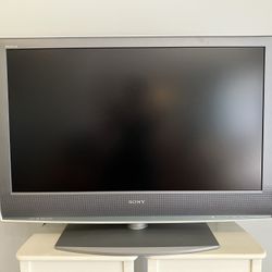 Sony BRAVIA 40" TV + Fire TV Stick