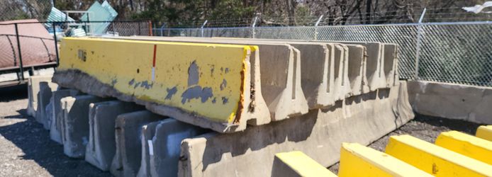 20 Ft Concrete Barriers