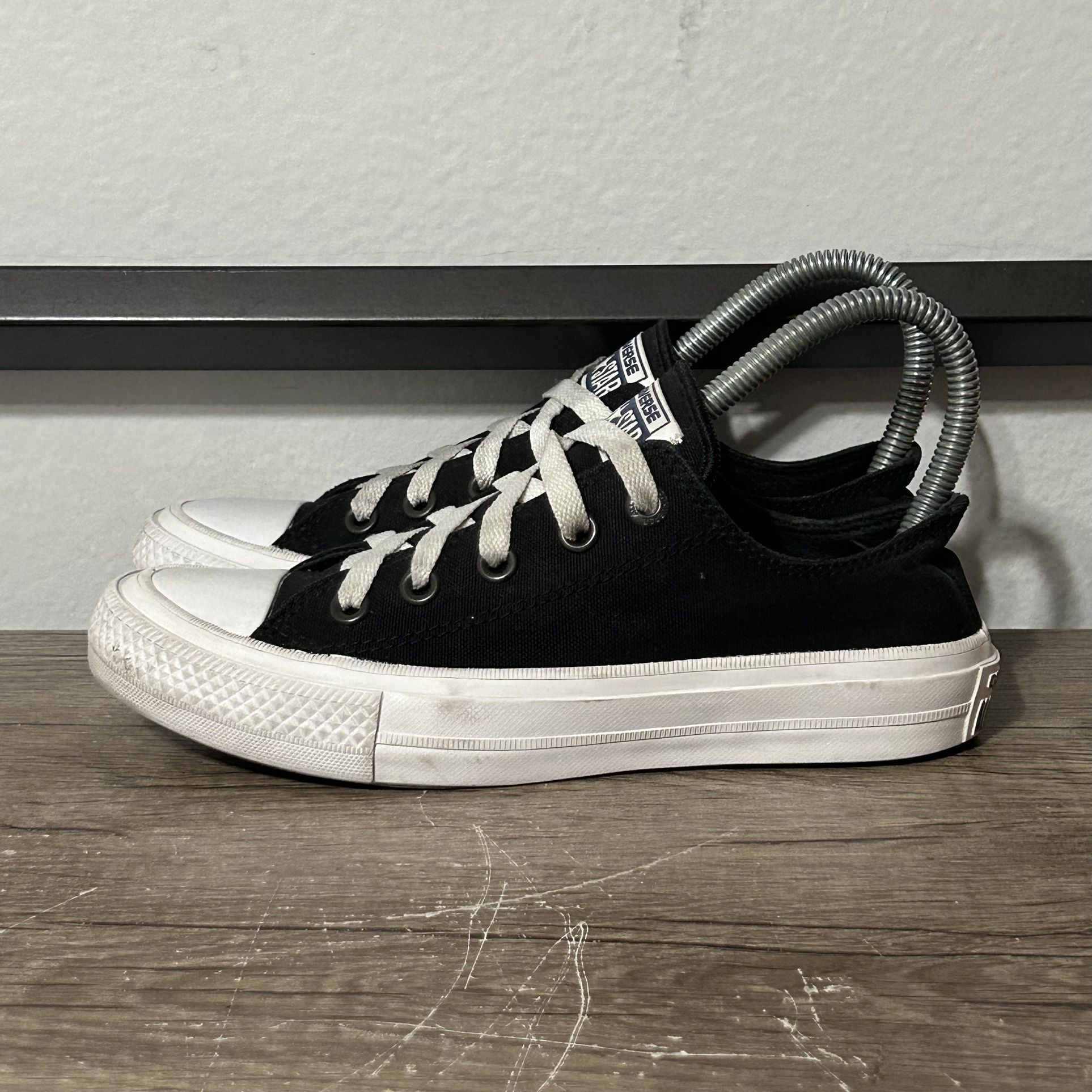Converse Chuck Taylor II Women’s Shoes Size 5.5