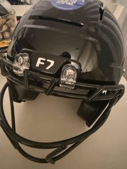 Schutt F7 air helmet