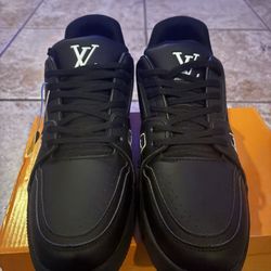 Lv Trainers Black