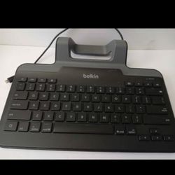 Belkin B2B130 Wired Tablet Keyboard with Stand and Lightning Connector for iPad NO battery required