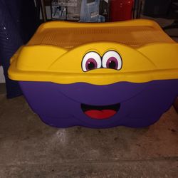 Large Toy Box 