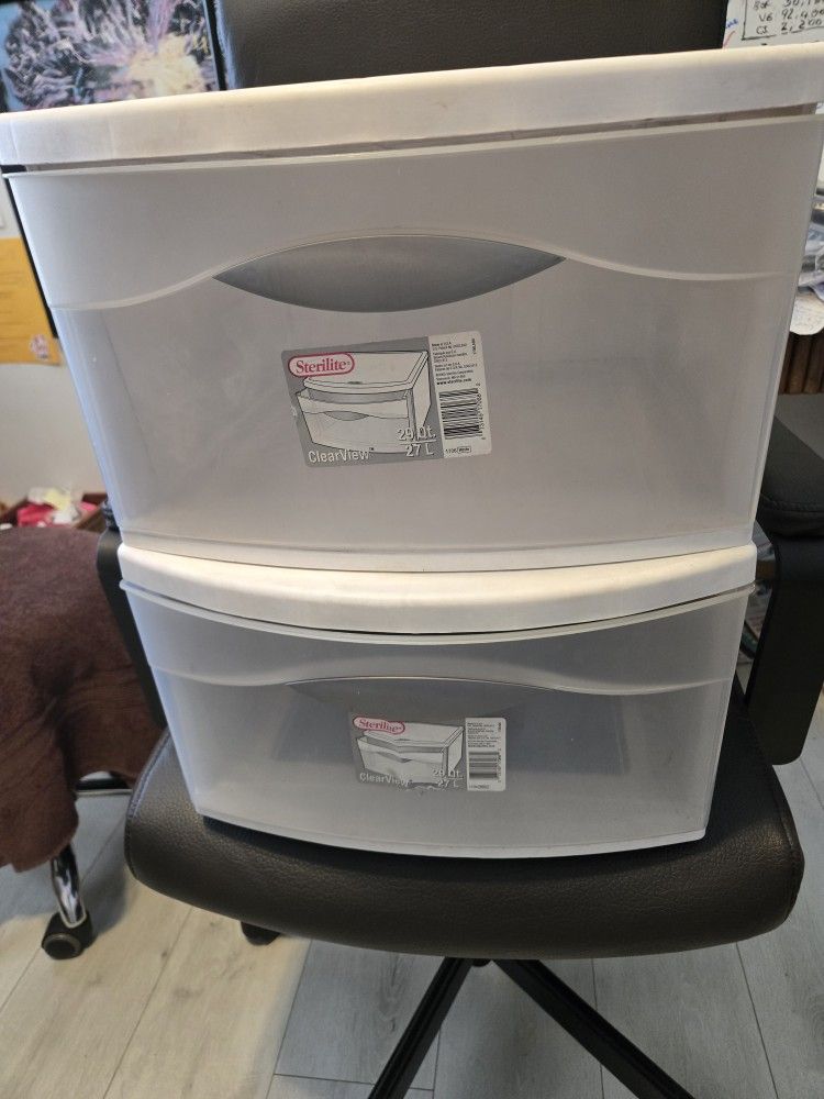 Sterite 29-quart Stackable Drawer