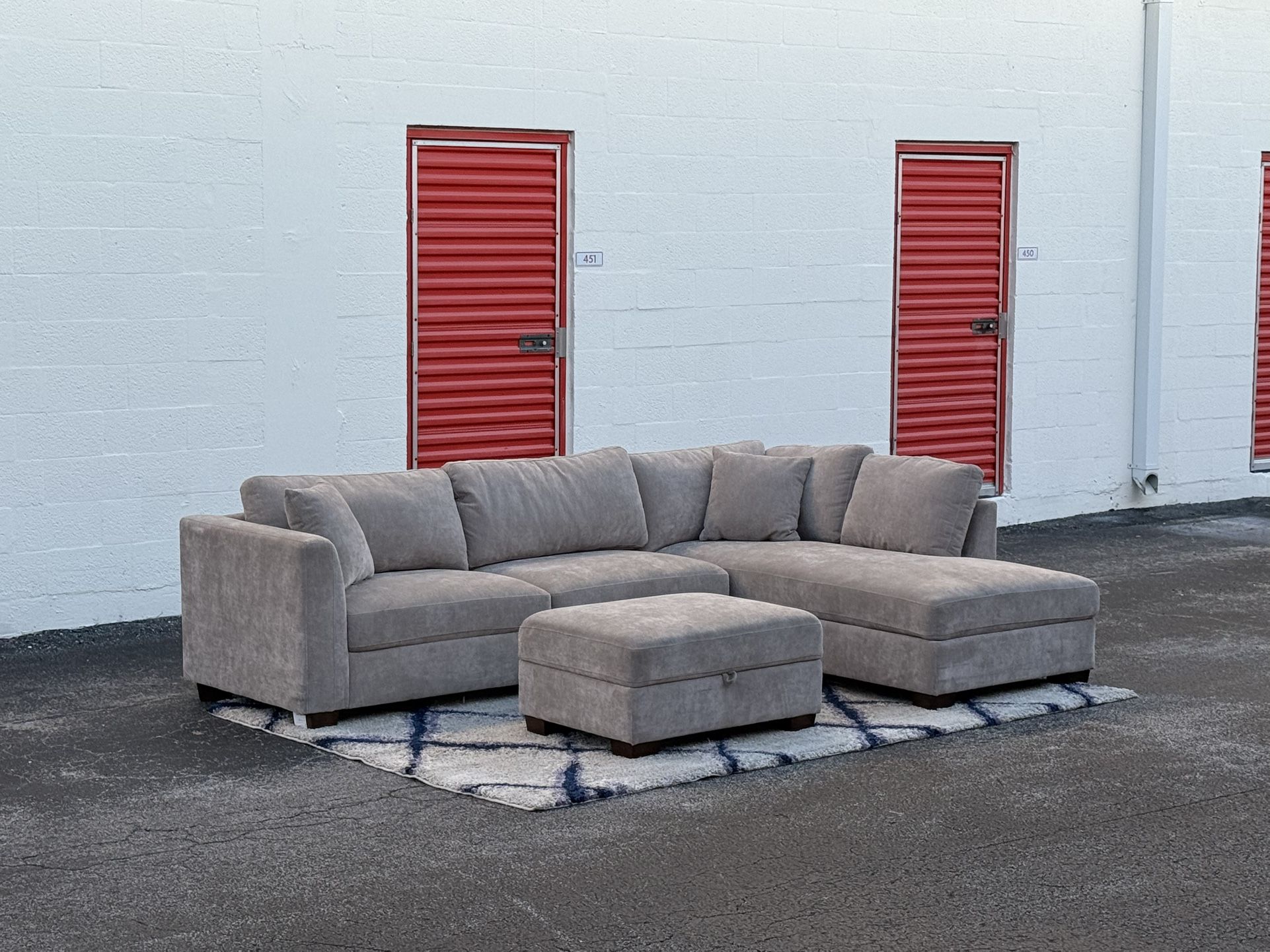 Walsen 3-Piece Sectional – Gray – Free Delivery