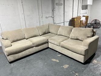 SECTIONAL COUCH SOFA