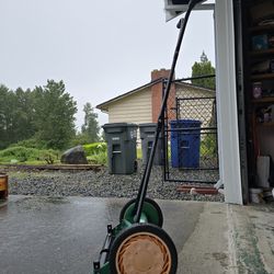 Scotts Push manual lawn mower