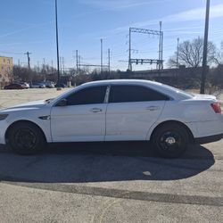 2013 Ford Taurus 