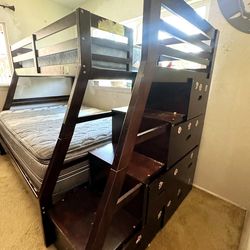Bunk Beds/Literas (Please take them off my hands)