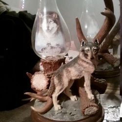 Wolf Lamp 