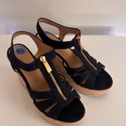 Wedge heels size 6.5