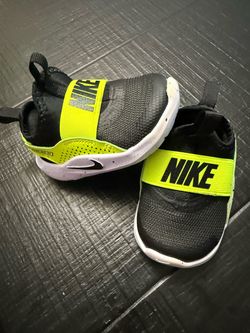 Toddler Nike shoes