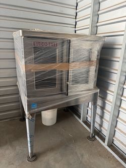 COMMERCIAL KITCHEN OVEN