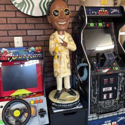 Snoop Dogg Bobblehead 4ft