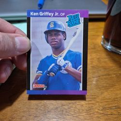 Ken Griffey Jr. ROOKIE CARD !!!