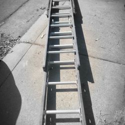 Little Giant Ladders, SumoStance,  16 ft Extension Ladder, Fiberglass,  300 lbs weight rating