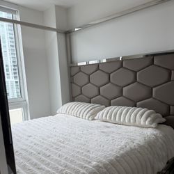 Canopy Bed With Mattress Included(King Size)