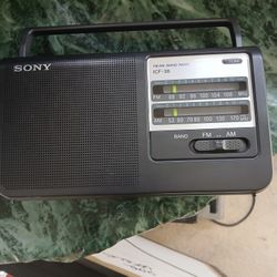 Sony Icf 38 Portable  AM I'm, Radio Black